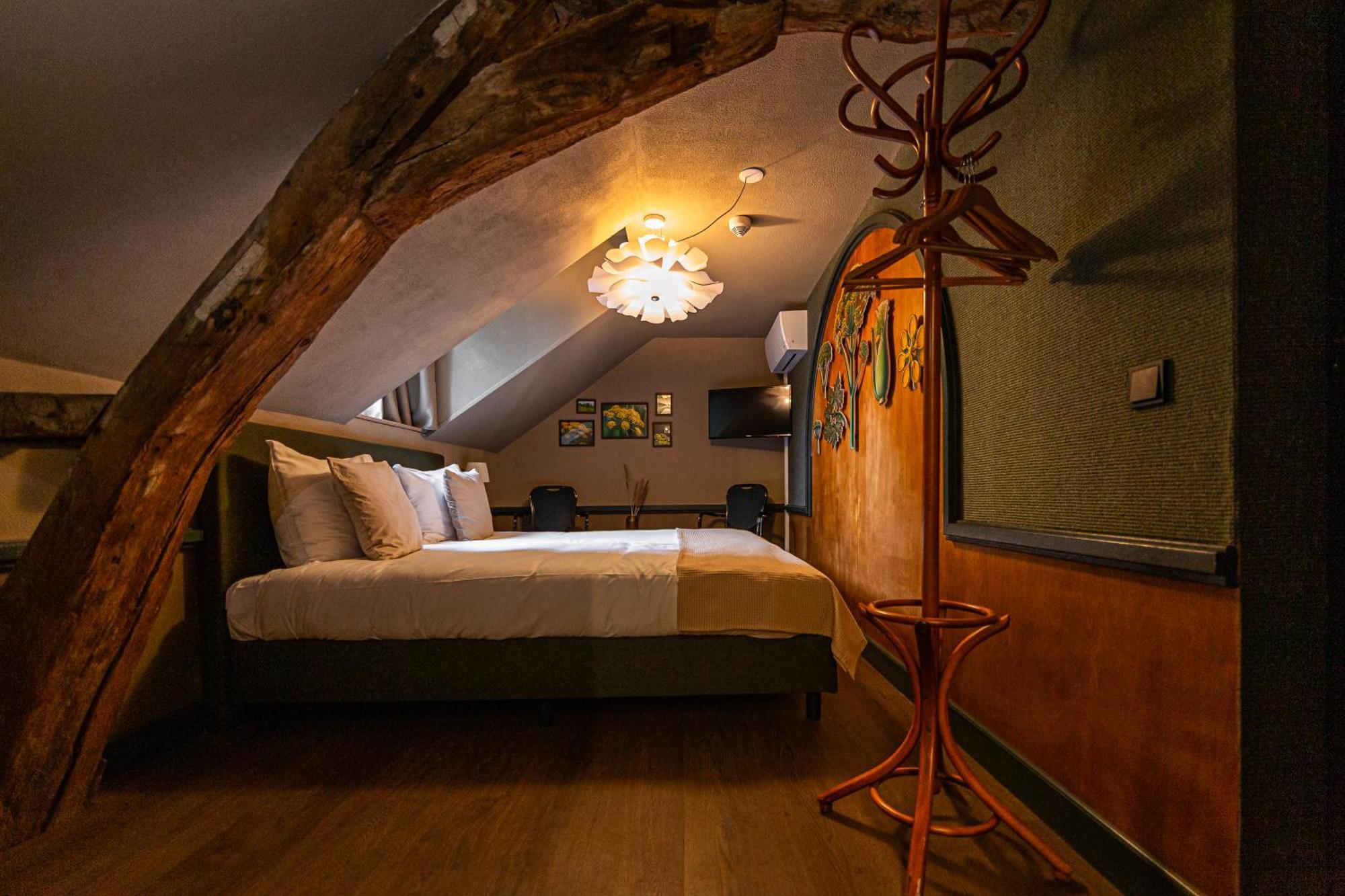 Buitenplaats Kasteel Hotel 3*